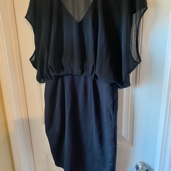 Torrid size 1 little black dress knee length Swiss dot on top - Picture 6 of 6